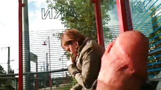 Hot blonde safosafo ny pussy eo anoloan'ny webcam